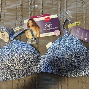 Hanes Women's Blue Patterned Soft Bra